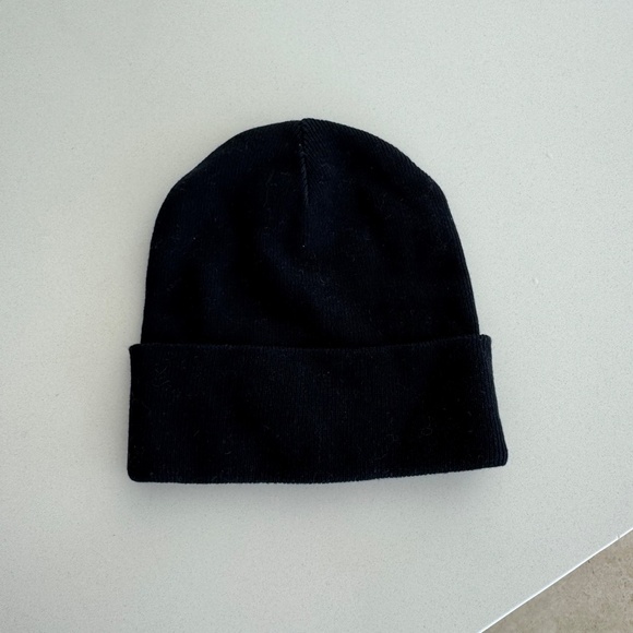 Y-3 Knit Beanie - Picture 2 of 3